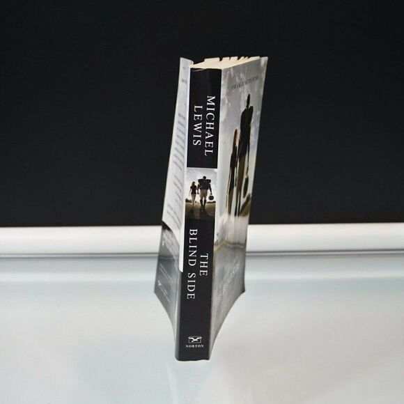 The Blind Side by Michael Lewis 2009 Trade Paperback Movie Tie-In Edition - Picture 2 of 8